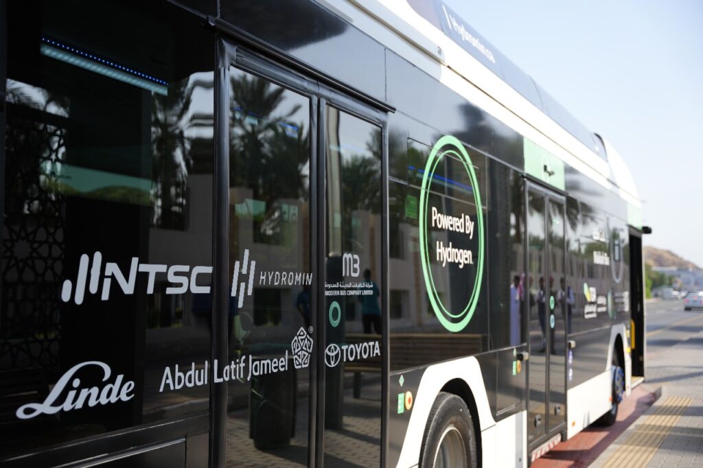 New Hydrogen Fuel Cell Bus Trial | Abdul Latif Jameel®