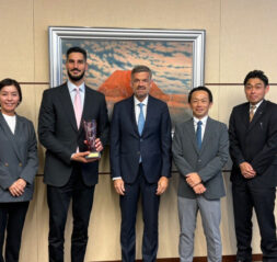 الجائزة الذهبية من تويوتا للعام الرابع عشر