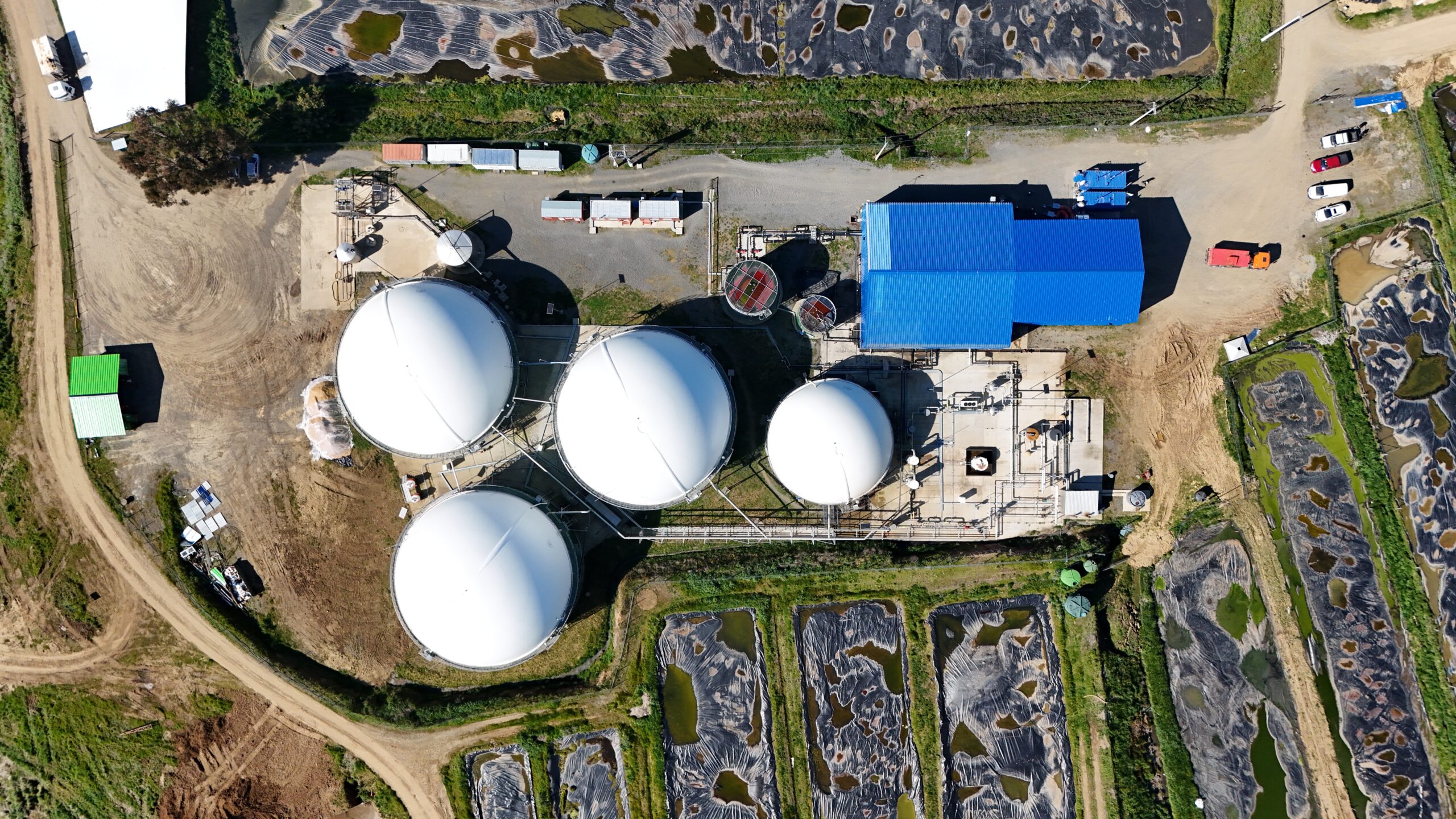 Aerial view of the ALMAR Ecoprial facility near Osorno, Los Lagos, Chile. Photo Credit: © ALMAR Water Solutions.
